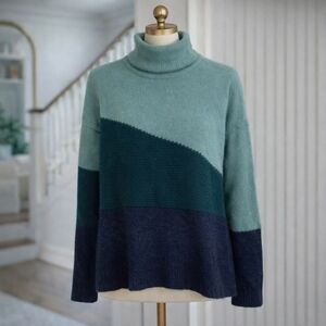 89th + Madison High Neck Block Green Turtleneck Sweater Medium